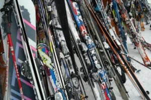 Skiausrüstung kaufen Skifahren
