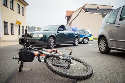 Unfall mit Fahrrad und Auto wer zahlt