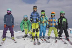 So lernen Kinder Skifahren: Anleitung & wichtige Tipps 